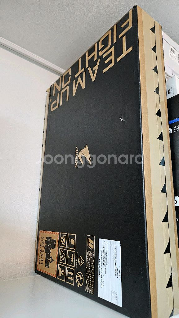 기가바이트 어로스 17x gtx4090 14900hx--4