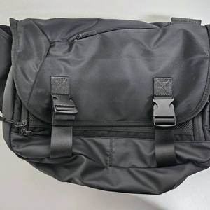 몬스터리퍼블릭 컴파운드 메신저백 크로스백 제트블랙