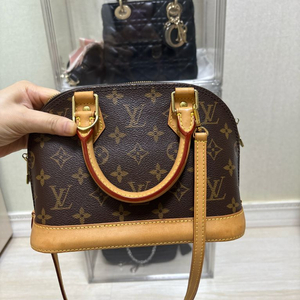 루이비통알마BB 이미지