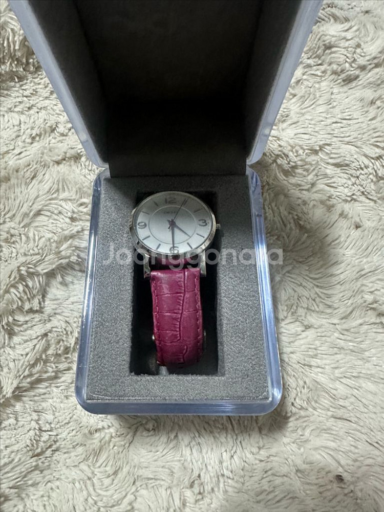 DKNY 실버 & 마젠타 핑크 가죽 여성 시계 판매--8