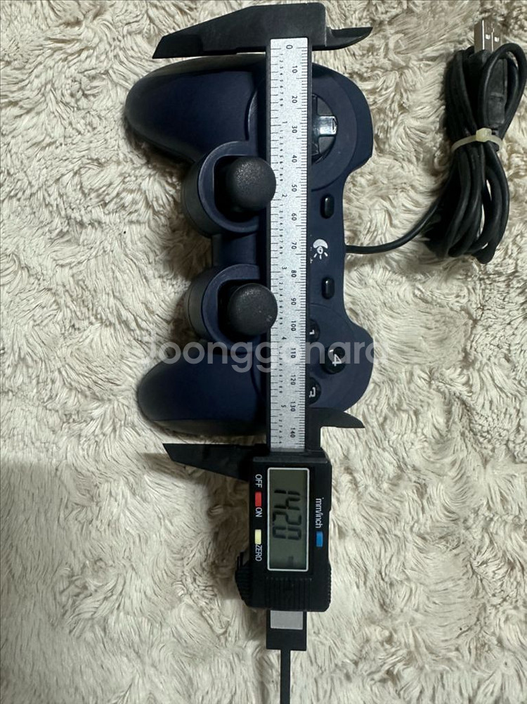 로지텍 듀얼 액션 유선 게임패드 PC용 판매합니다--8