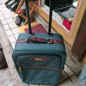 기내용 21인치 캐리어 이미지