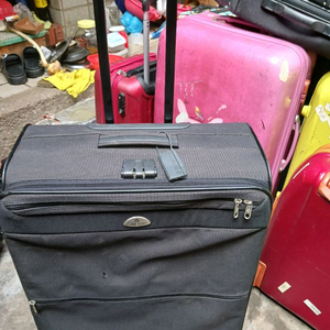 샘소나이트 수화물용 28인치 대형 캐리어