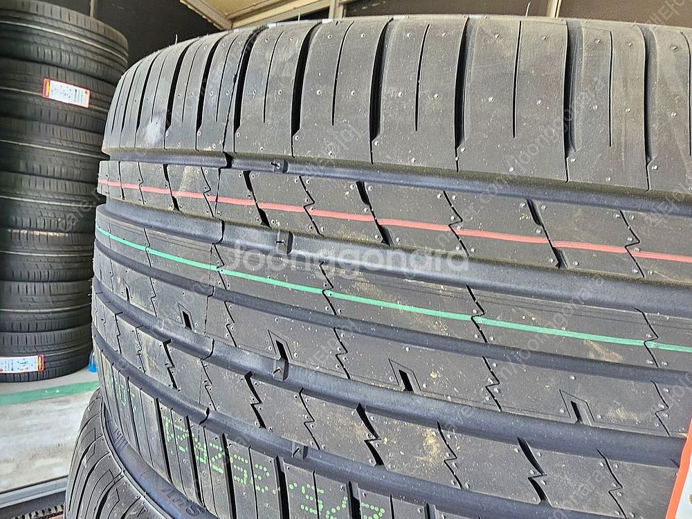 벨기에 프리미엄 미네르바 275/40-21 신품타이어--1