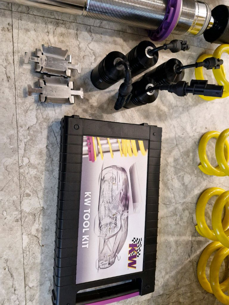 x6m kw v4 서스 팝니다--6