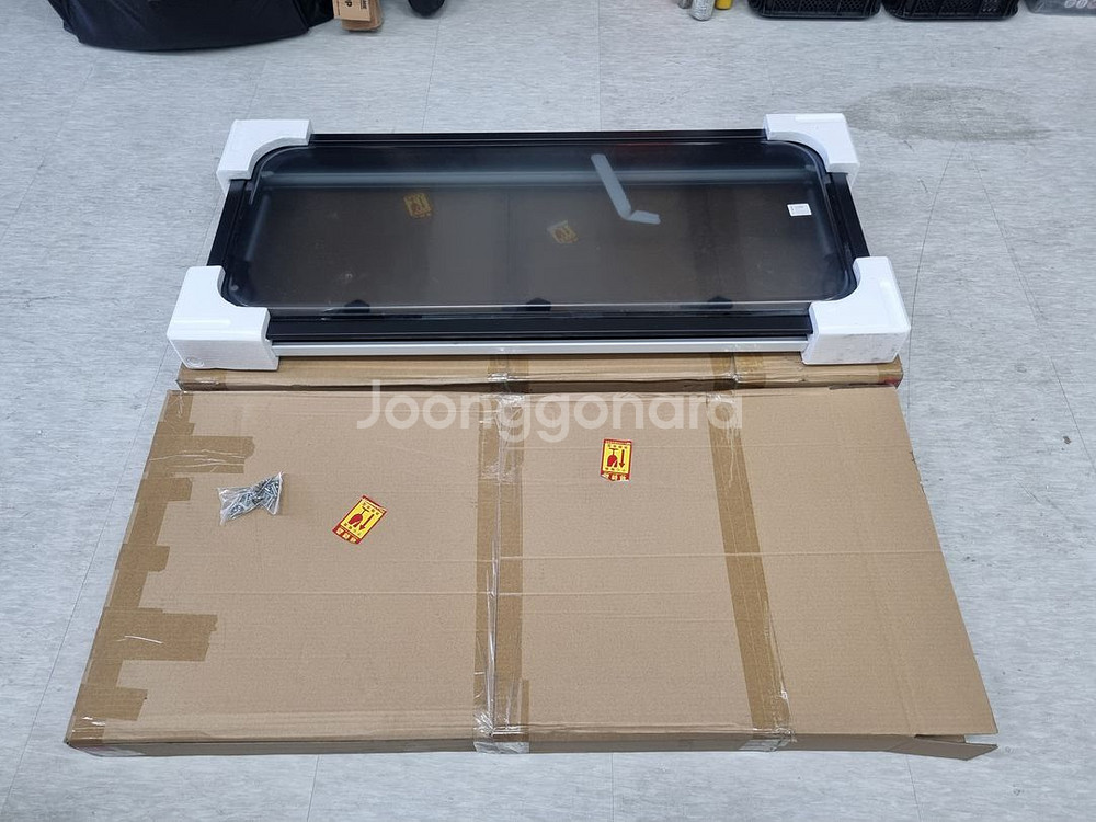 (새제품) 캠핑카창문(알미늄사각) 1200X500, 2--4