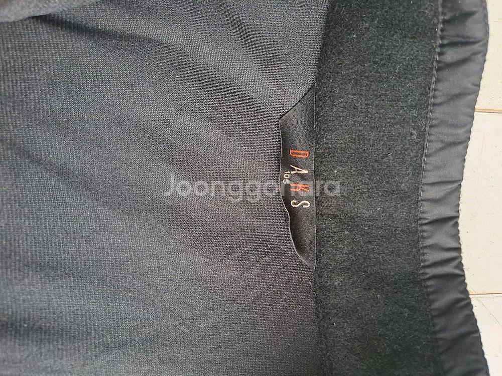 닥스 남성 블랙 점퍼--1