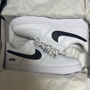 나이키 슈프림 에어포스1 화이트 260