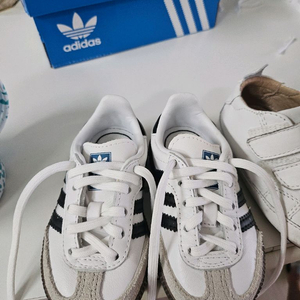 아디다스 삼바키즈 110 새상품
