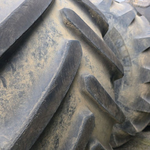 480/70R28 중고 트랙터타이어