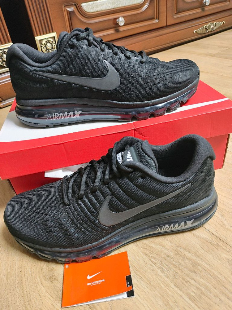 나이키 에어맥스 2017 블랙 280(새제품--4