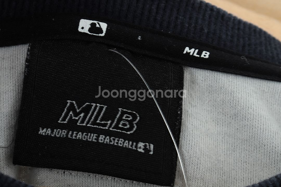 (XL) MLB 엠엘비 맨투맨 티셔츠 스트라이프--5