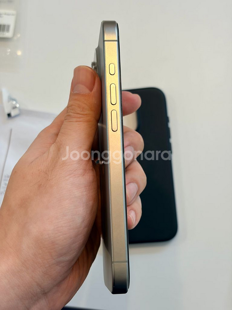 아이폰 15 프로 내추럴티타늄 256GB 카메라 무음--10
