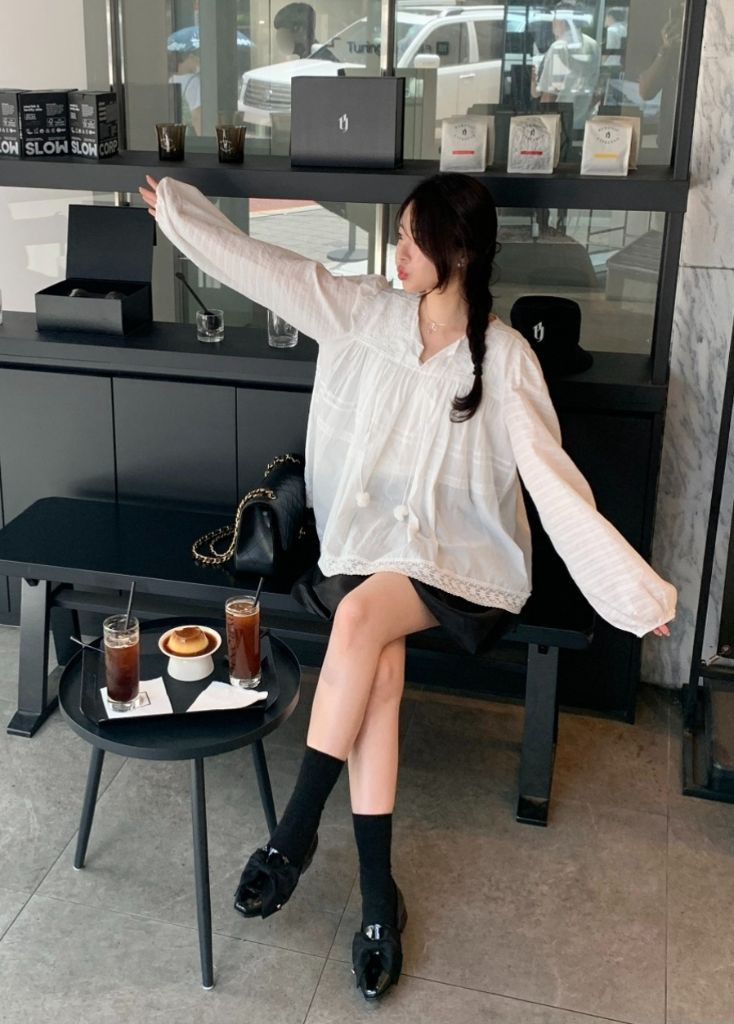 바이씨니 제작 방울 레이스 블라우스 아이보리F 새상품 이미지