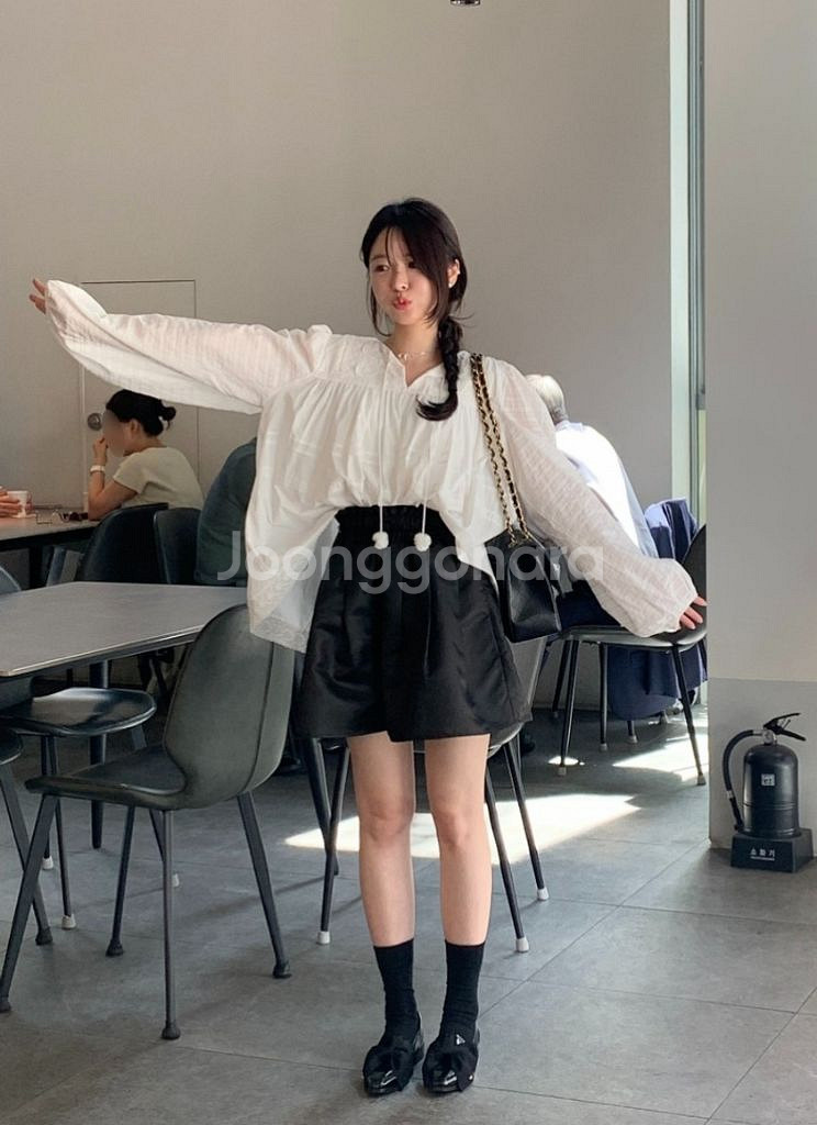 바이씨니 제작 방울 레이스 블라우스 아이보리F 새상품--8