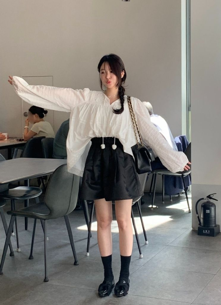 바이씨니 제작 방울 레이스 블라우스 아이보리F 새상품 이미지