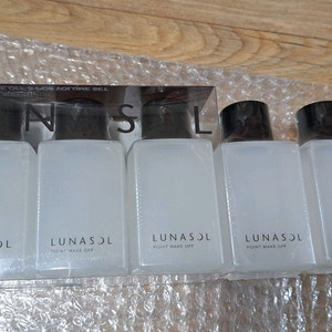 (새제품) 루나솔 아이리무버 120ml