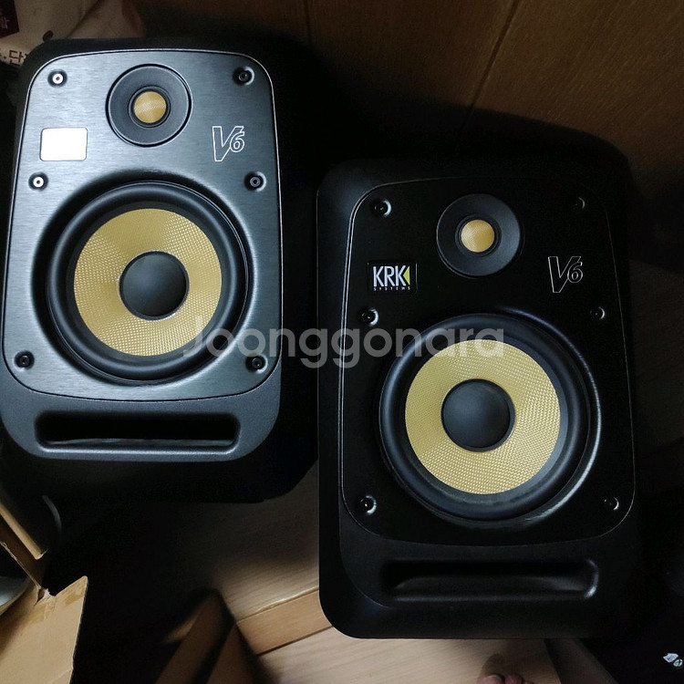krk v6 s4 모니터스피커 2개--0