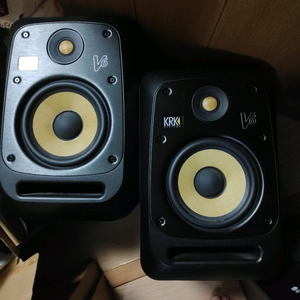 krk v6 s4 모니터스피커 2개