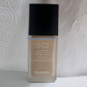 샤넬 울트라 르 뗑 파운데이션 bd01