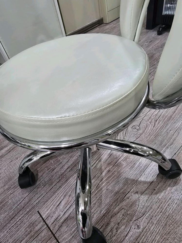 윈택 패디시술의자 이미지