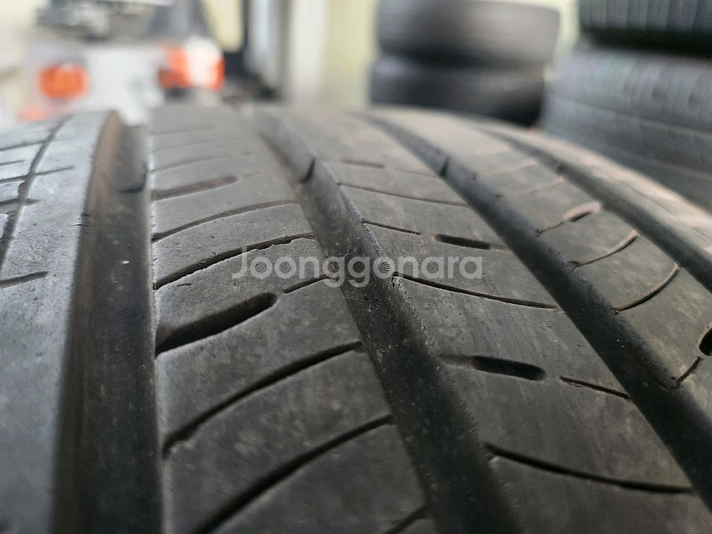 소울 부스터 18인치 유광블랙 휠타이어 판매--6