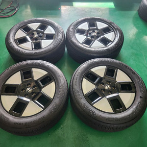 싼타페 MX 18인치 휠타이어 한대분 판매