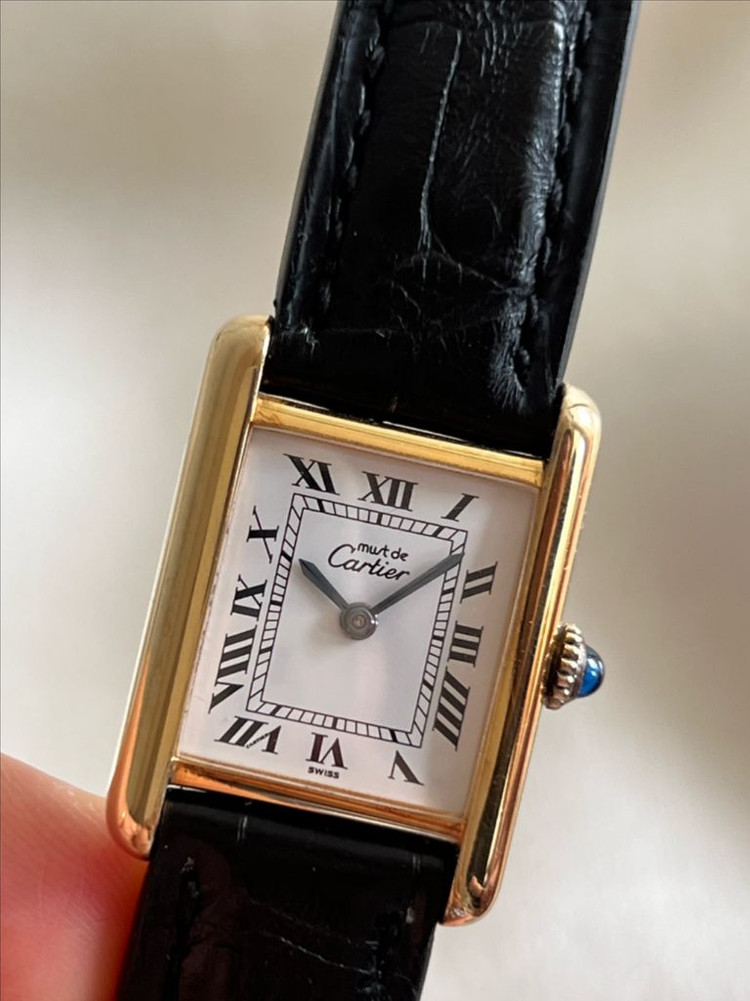까르띠에 머스트탱크 시계(스몰) | Cartier 이미지