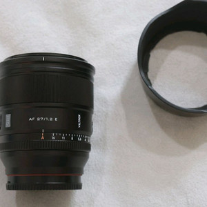 빌트록스 27mm 1.2 소니용