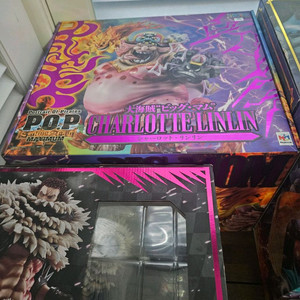 원피스 POP MAXIMUM 맥시멈 빅맘 팝니다.