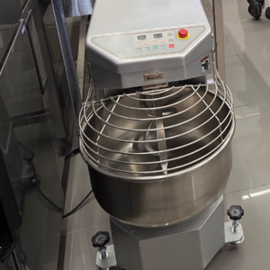 스파이럴 반죽기 30L 신품급