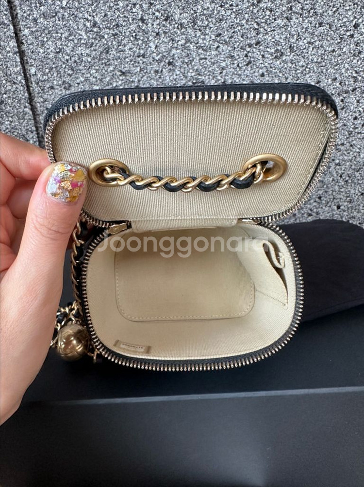 샤넬 골드볼 정사각 베니티 ( 블랙 )--9