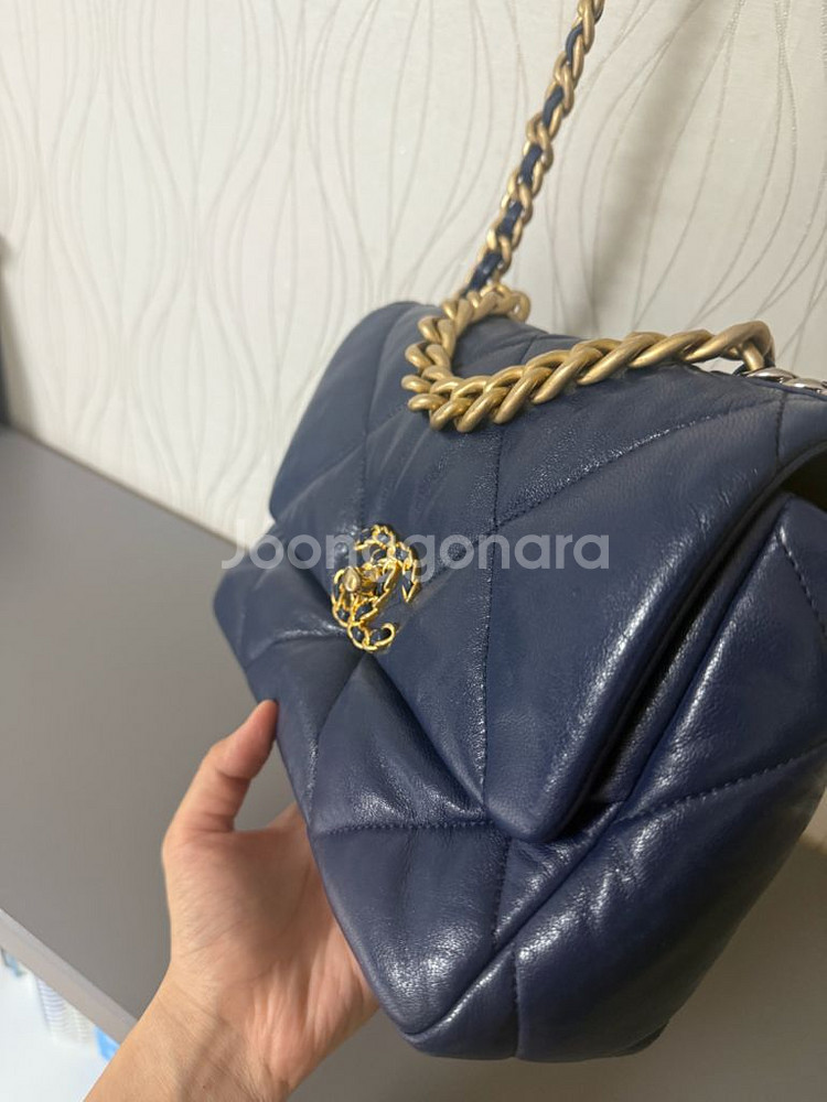 샤넬 19백 네이비--5