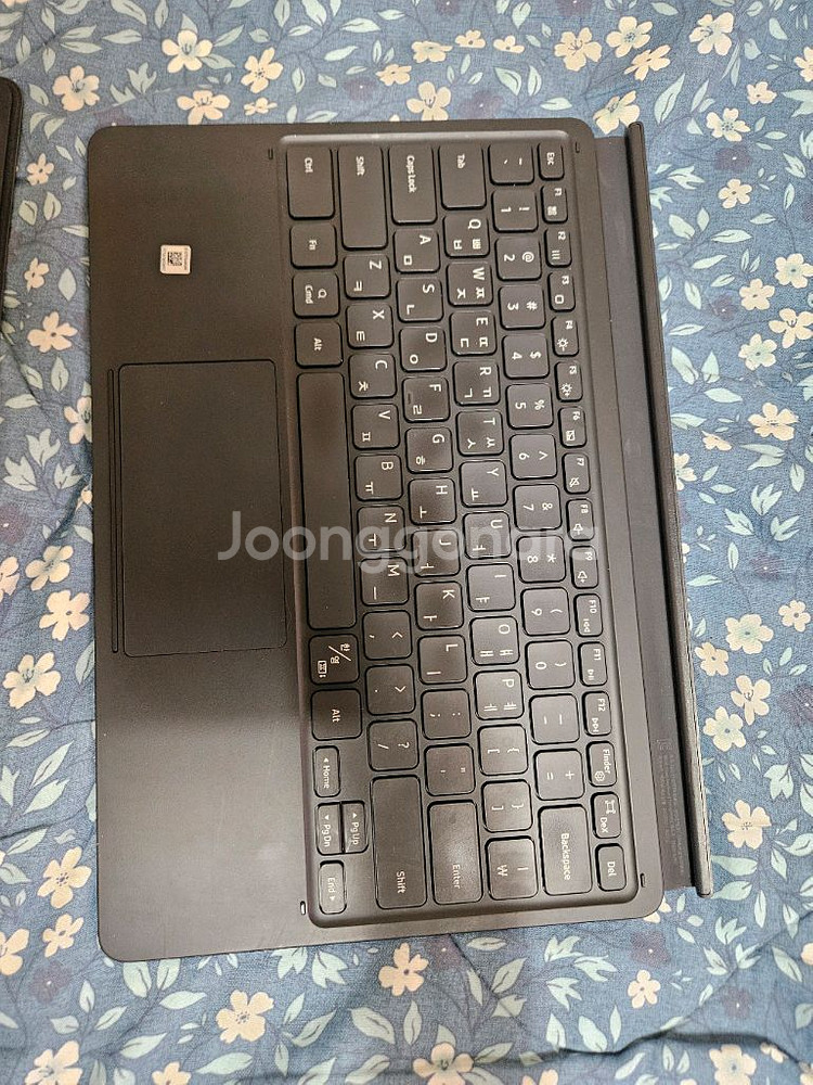 갤럭시탭 s7+,s8+,s7fe 용 키보드케이스 팝니다--0