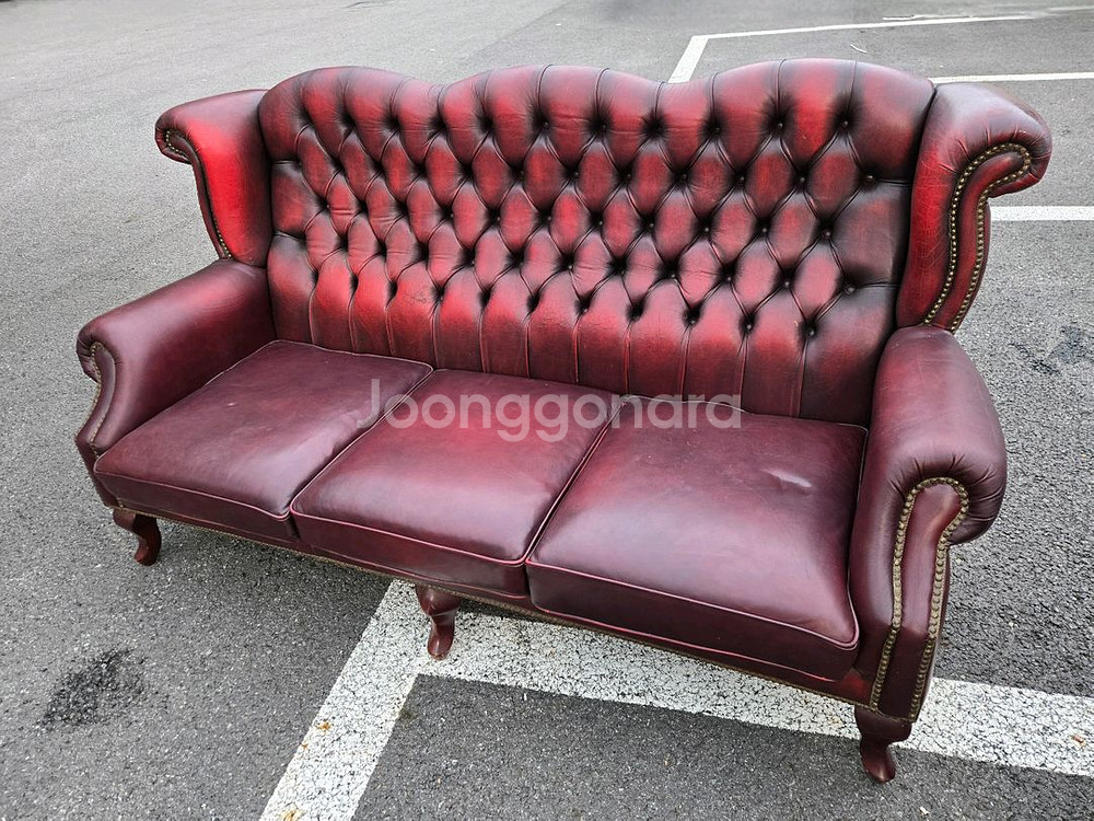 체스터필드 가죽 소파 3+1--3