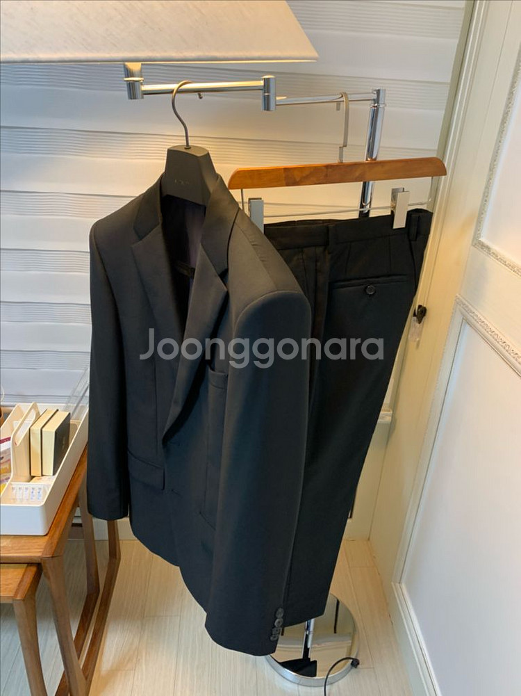 지이크 블랙 검정 수트 정장 이태리 레다원단100/78--1