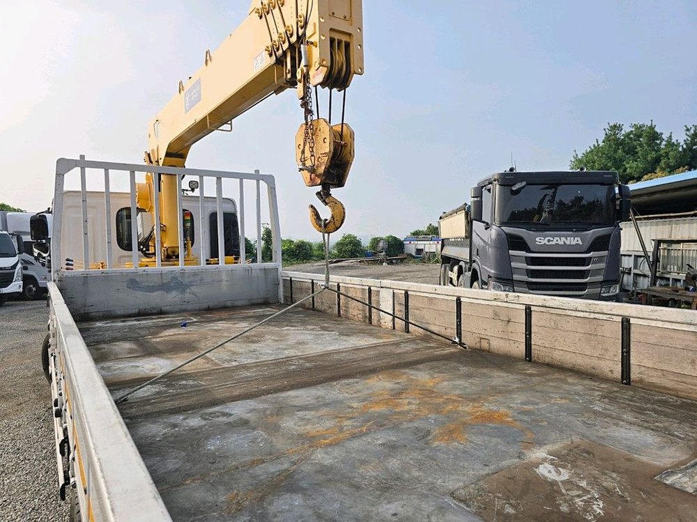 5톤카고크레인 파비스카고크레인 수산중공업736 이미지