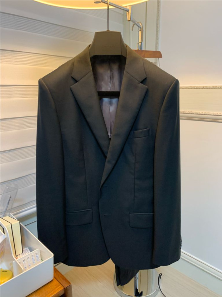 지이크 블랙 검정 수트 정장 이태리 레다원단100/78--11