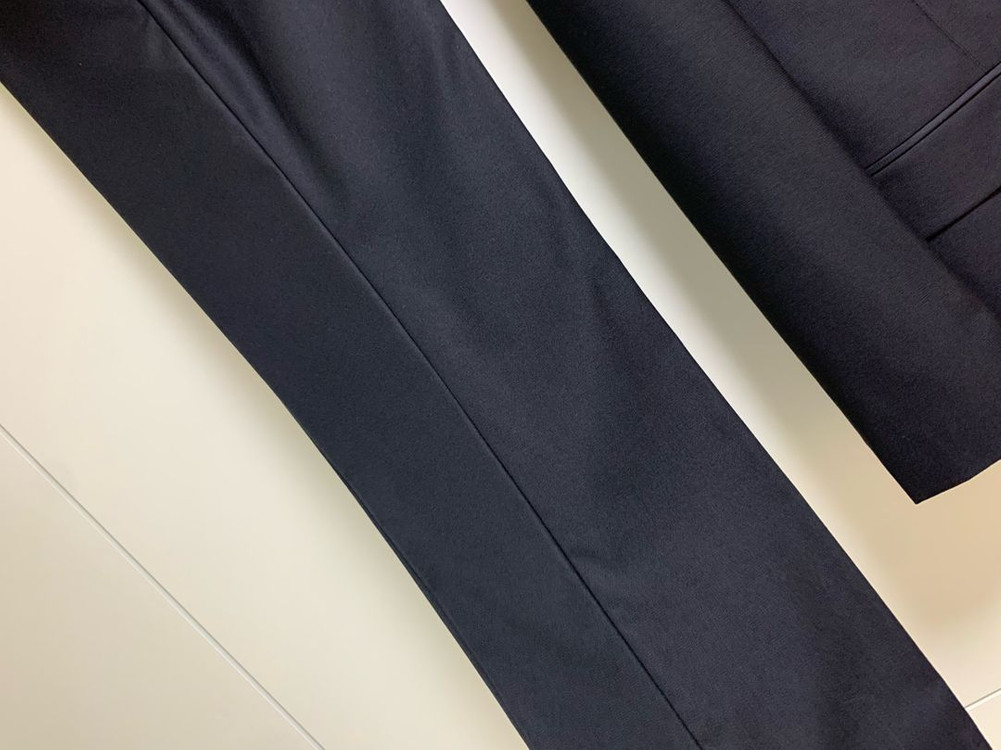 지이크 블랙 검정 수트 정장 이태리 레다원단100/78--14