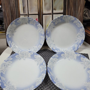 [판매] 지오바니 발렌티노 이태리 볼 접시 입니다