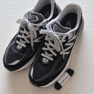 뉴발란스 990 V6 블랙 280