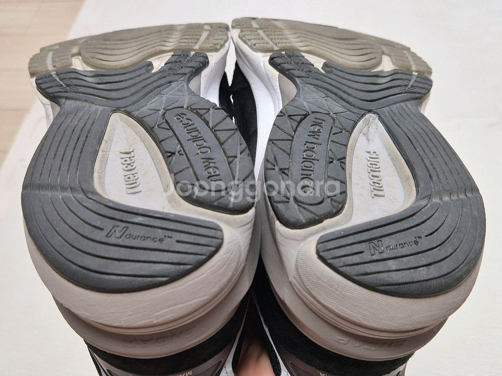 뉴발란스 990 V6 블랙 280--7