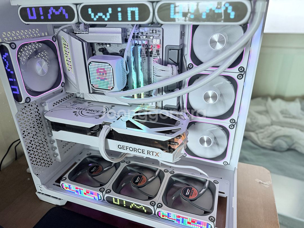 9800x3d, 4070ti super 화이트 pc--0