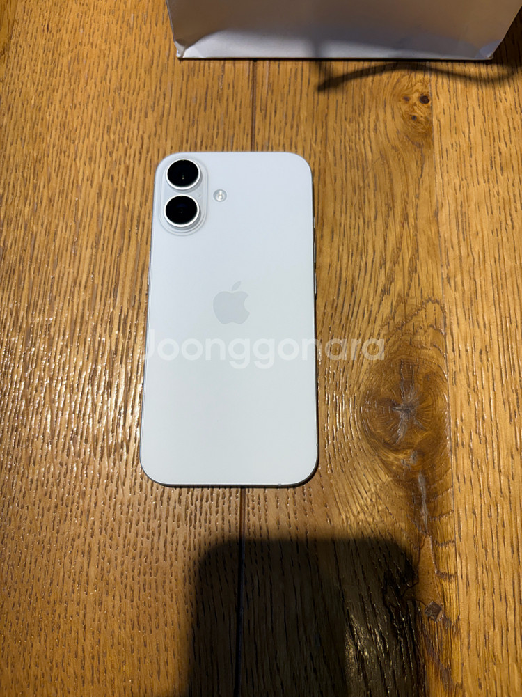 아이폰 16 화이트 128GB + 애플케어 27. 06--8