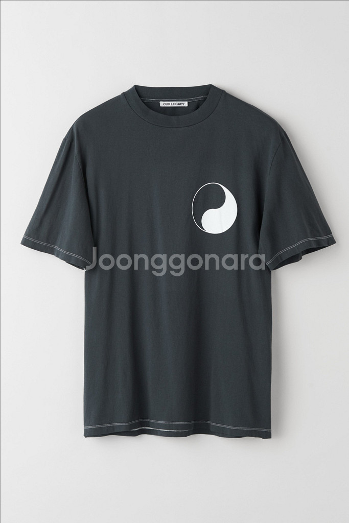 아워레가시 워크샵 박스 티셔츠 M--3