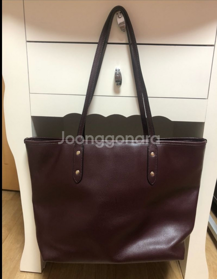 코치 자주색 쇼퍼백--1