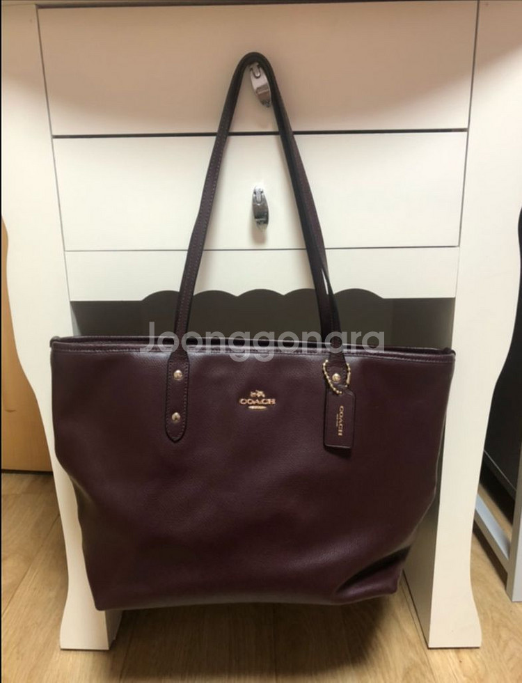 코치 자주색 쇼퍼백--0