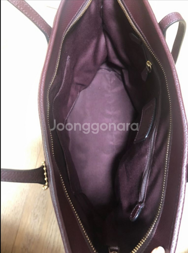 코치 자주색 쇼퍼백--2