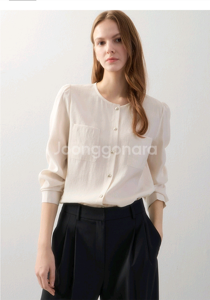 쉬즈미스 셔링 라운드넥 블라우스--1