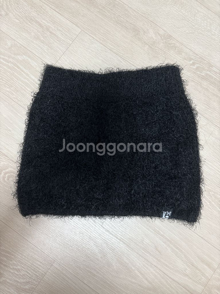 러브이즈트루 블랙 탑--0